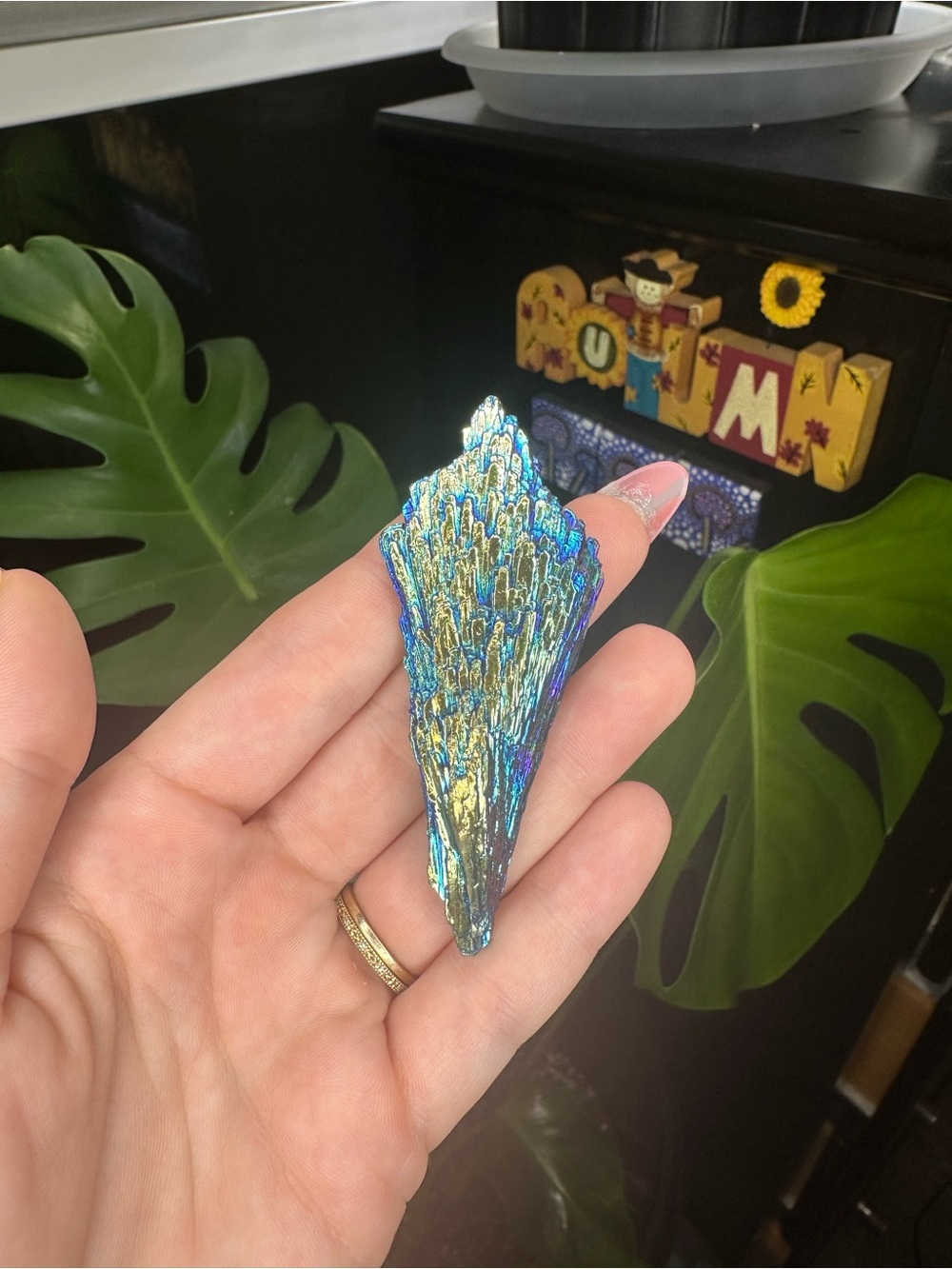 Iridiscent Metallic Kyanite-Style Crystal Accent - Blue Gold